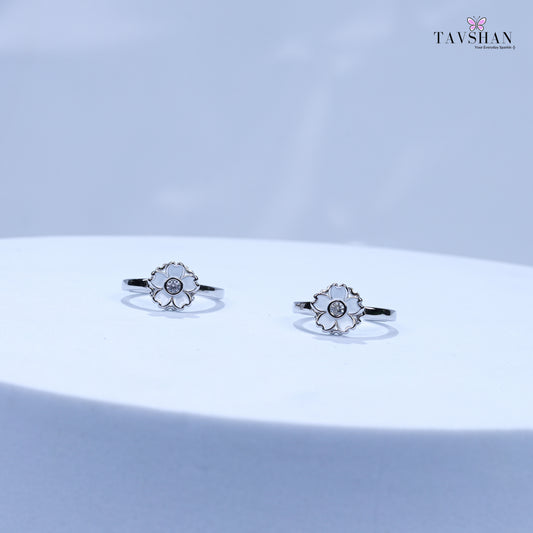 Classic 925 Silver Toe Ring – White Enamel Blossom with Central CZ Stone